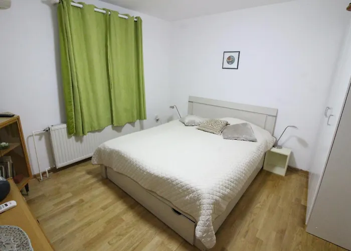 Otok With Pool, Luxury In