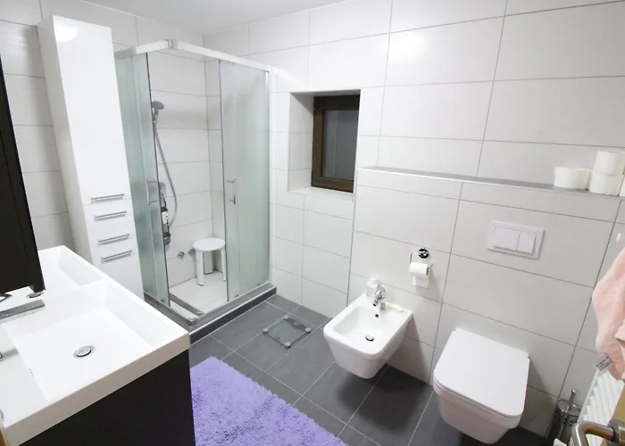 Otok With Pool, Luxury In