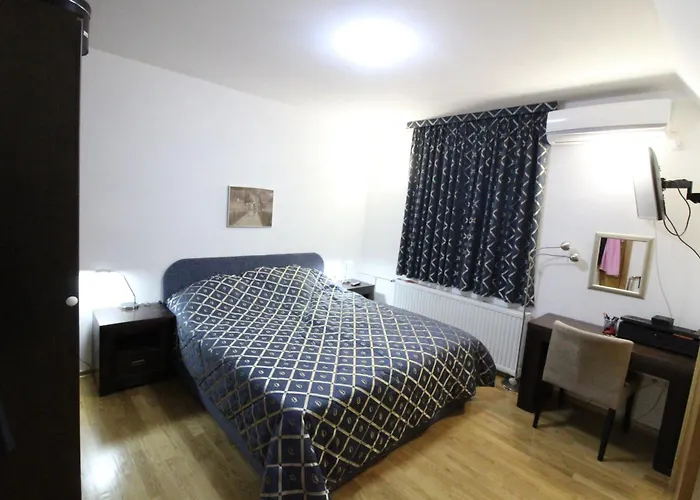 Villa Otok With Pool, Luxury In *