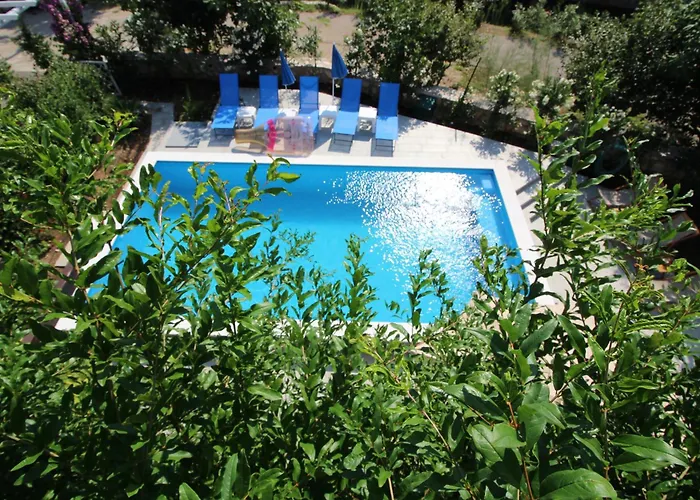 Otok With Pool, Luxury In